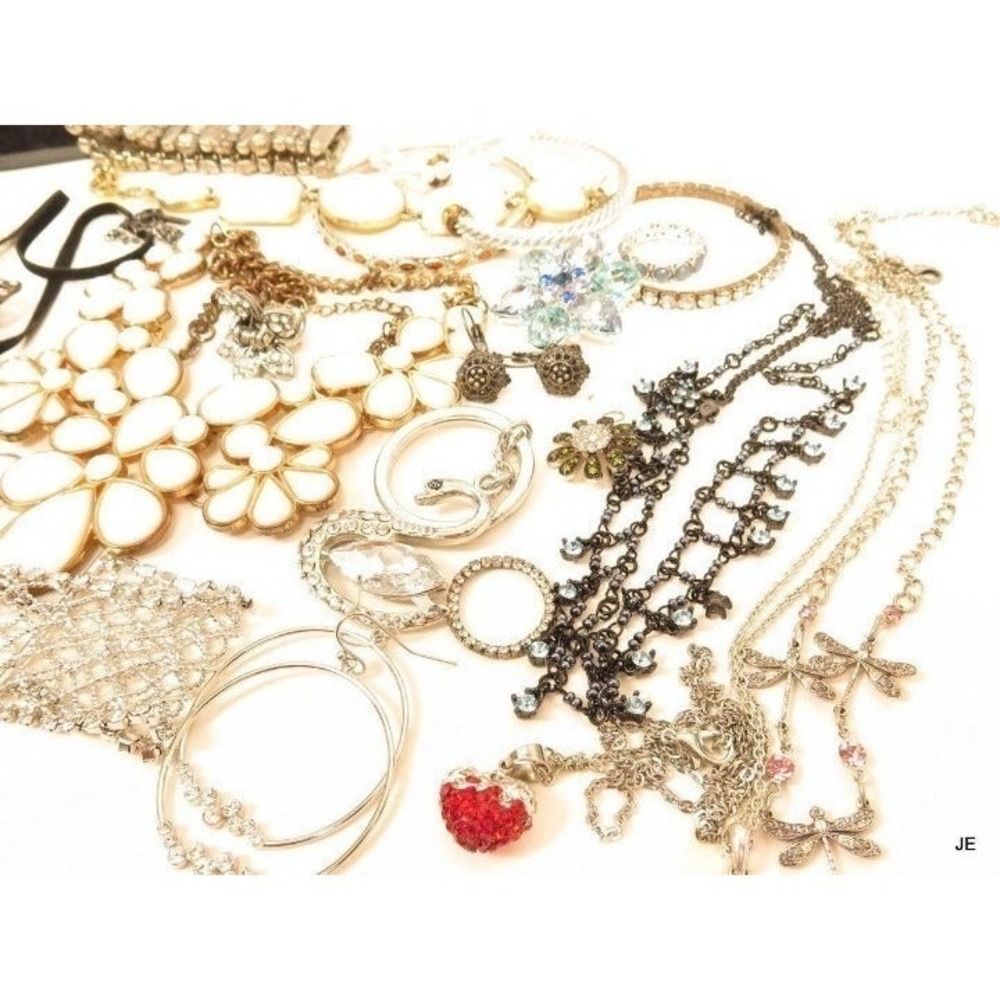 Sparkly All Rhinestone‎ Jewelry Lot Bundle - Picture 2 of 10